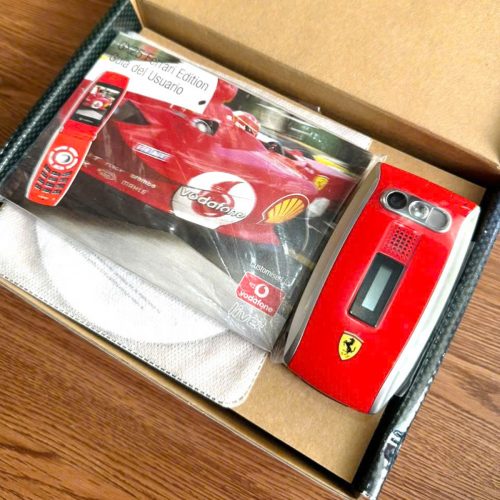 Điện Thoại FERRARI Sharp GX25