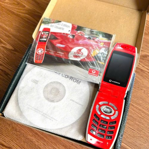 Điện Thoại FERRARI Sharp GX25